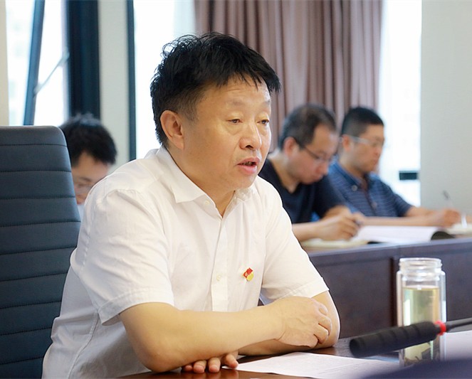 9888拉斯维加斯集团举行“不忘初心、切记使命”主题教育集中学习钻研