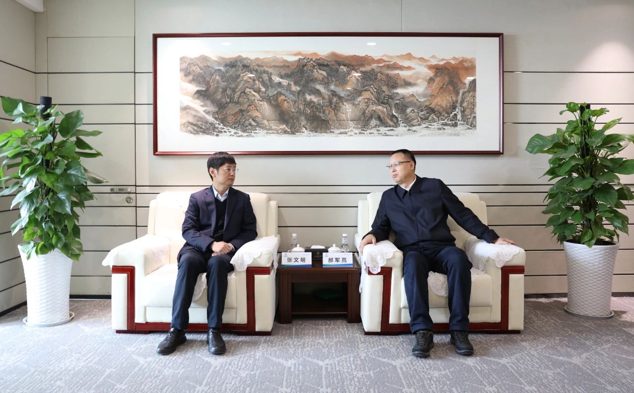 9888拉斯维加斯集团与中建七局四公司座谈交流