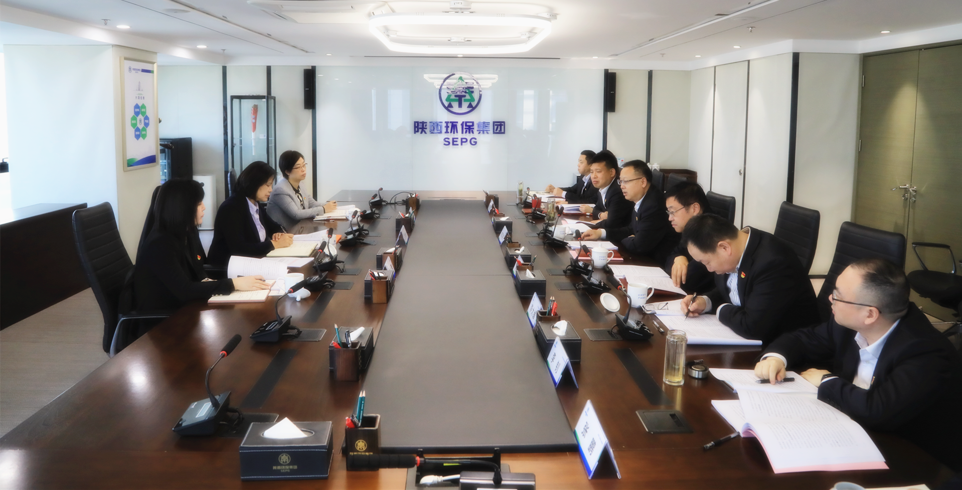 9888拉斯维加斯集团召开2024年度向导班子民主生涯会暨巡视整改专题民主生涯会